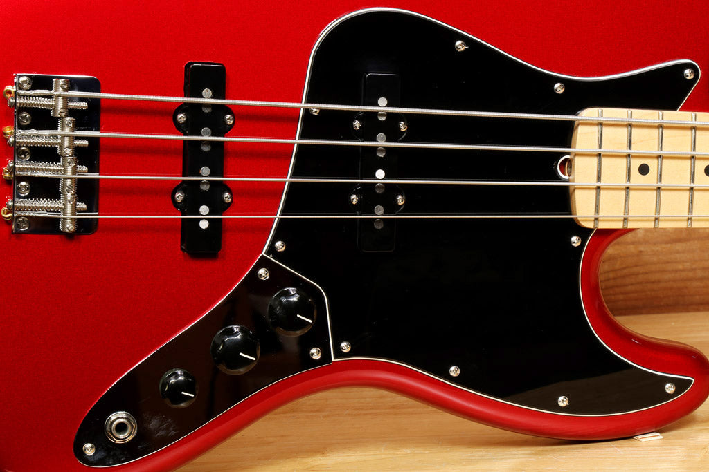 Fender 2010 American Special Jazz Bass Candy Apple Red USA J-Bass 28673
