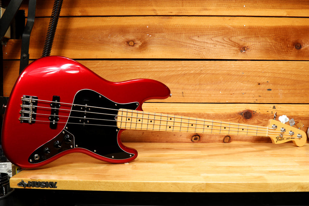Fender 2010 American Special Jazz Bass Candy Apple Red USA J-Bass 28673