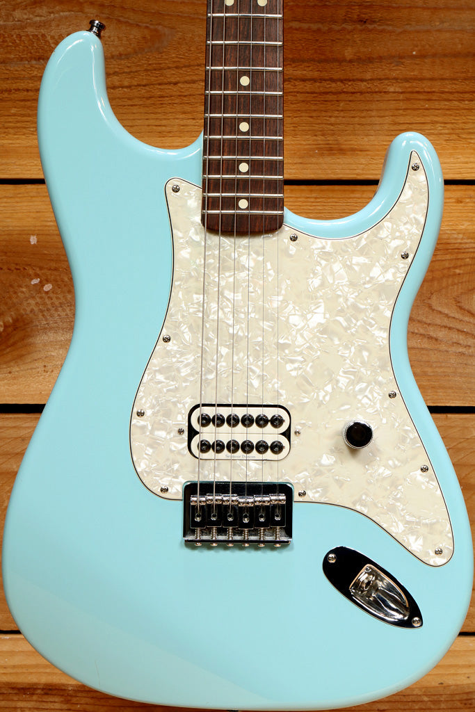 Fender Early 2001 Tom Delonge Daphne Blue Stratocaster +Bag Strat 55848