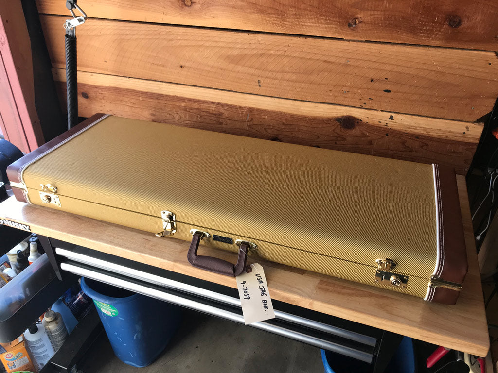 FENDER TWEED Hard Shell Guitar CASE Stratocaster & Telecaster Strat Te