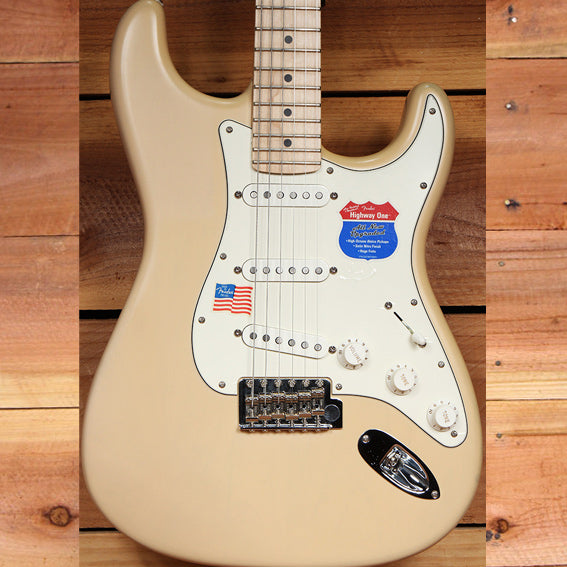 FENDER HIGHWAY ONE 1 Stratocaster USA Nitro American Blonde STRAT RELIC 50592