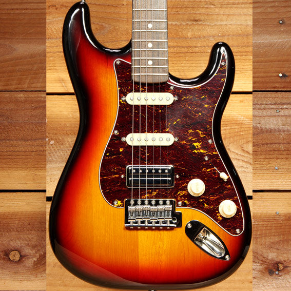 RARE! Fender Short Scale Stratocaster Modern Player Clean Sunburst Strat 24682