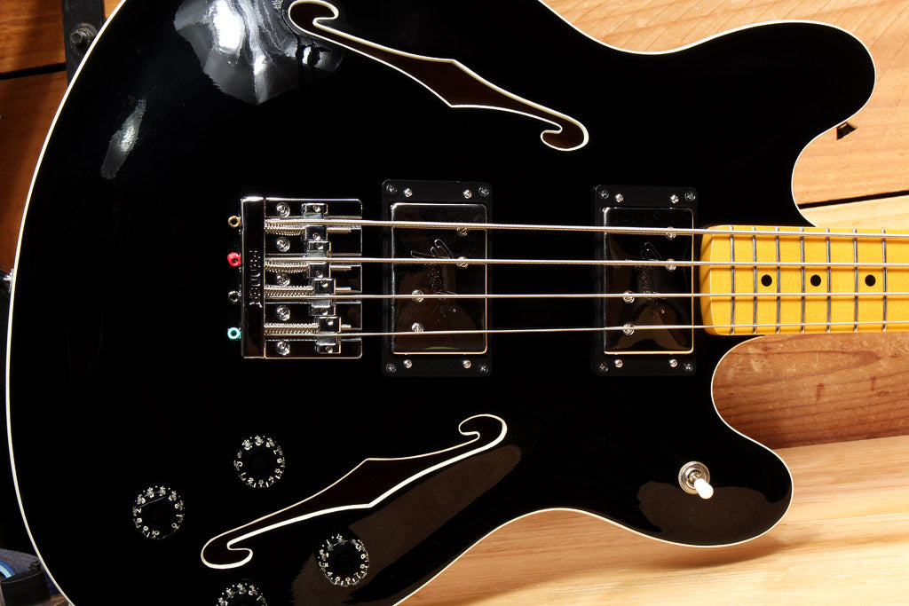 Fender Modern Player Starcaster Semi-Hollow Body Bass Short Scale Black 02234