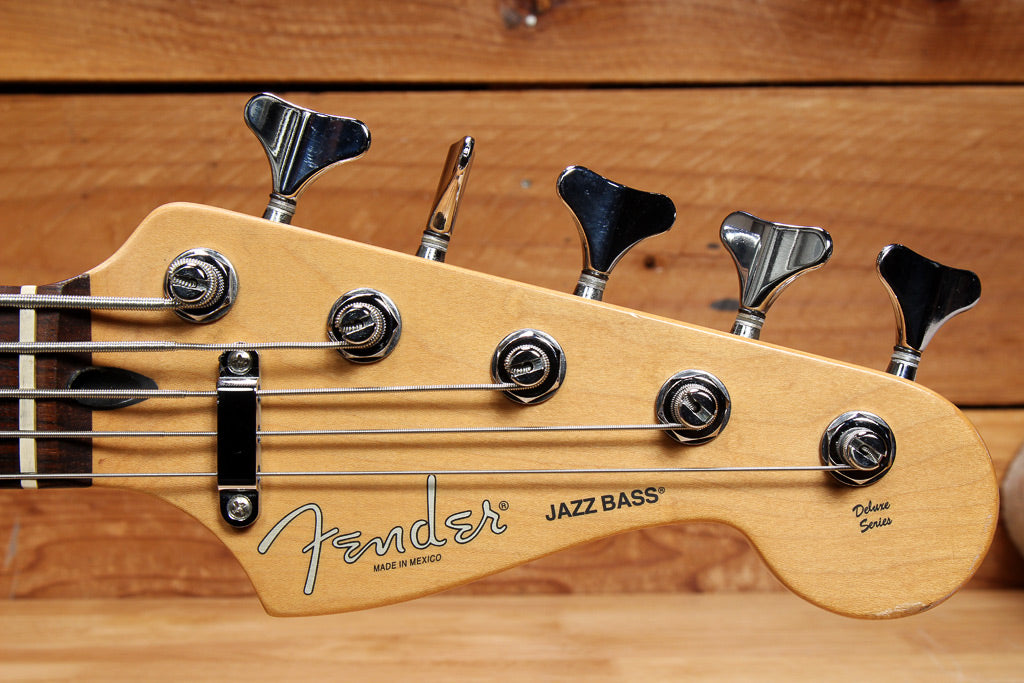 Fender Deluxe Active Jazz Bass V 5-String Noiseless PU Vintage White MIM 73531