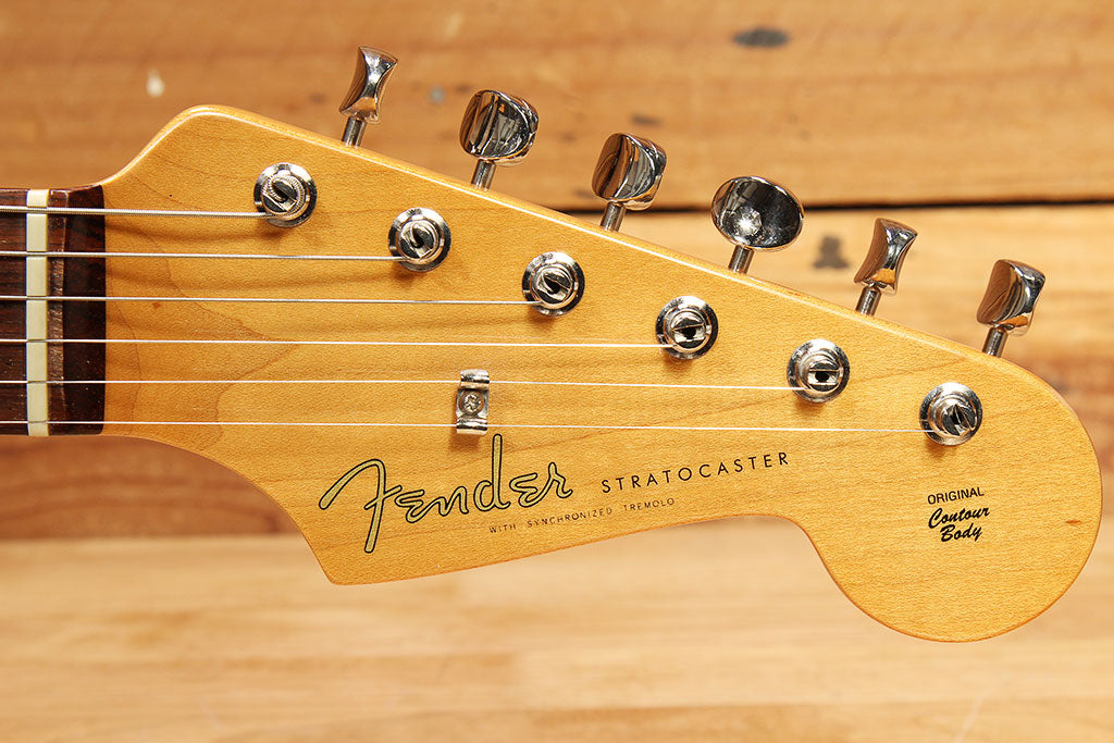 FENDER Vintage 2000 Classic Series 60s Stratocaster Sunburst Strat Clean! 91393
