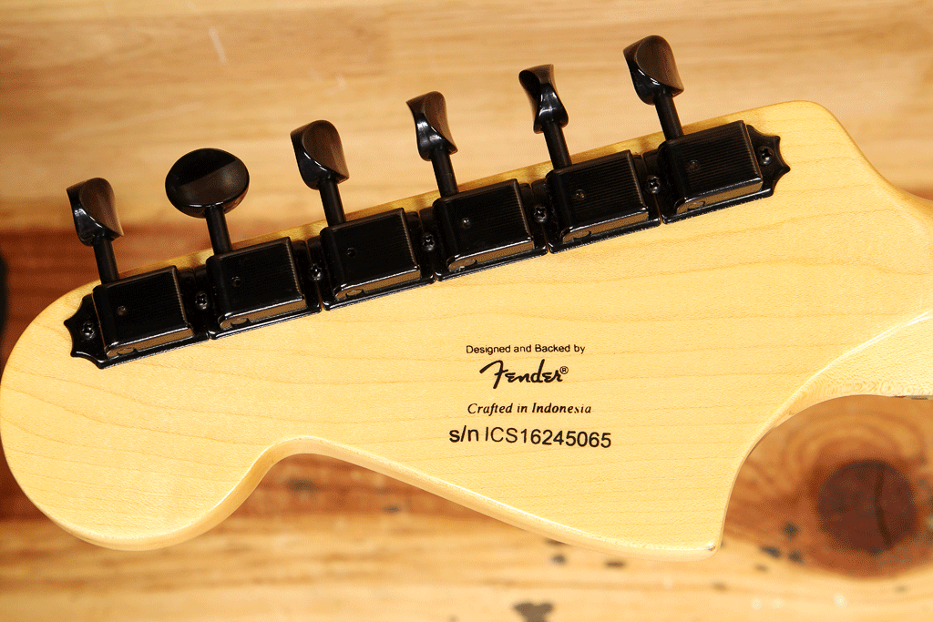 FENDER SQUIER JAZZMASTER Vintage Modified BARITONE Guitar Black Finish 45065
