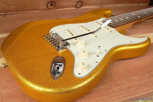 FENDER Custom Shop CLASSIC PLAYER 60s Stratocaster Vegas Gold Mint Strat 0184