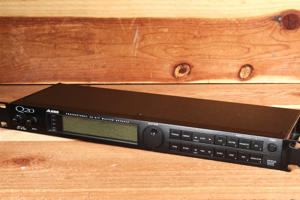 Alesis Reverb Rack ALESIS Q20 Vintage Multi-Effect Rack Unit Reverb Delay Chorus Digital ...