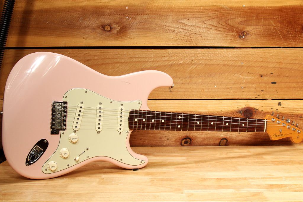 FENDER RARE Shell Pink! Classic Series 60s Stratocaster 2003 Special Strat 35845