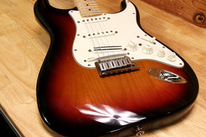 Fender USA Roland VG Stratocaster Modeling American Strat DiMarzio PU 74417