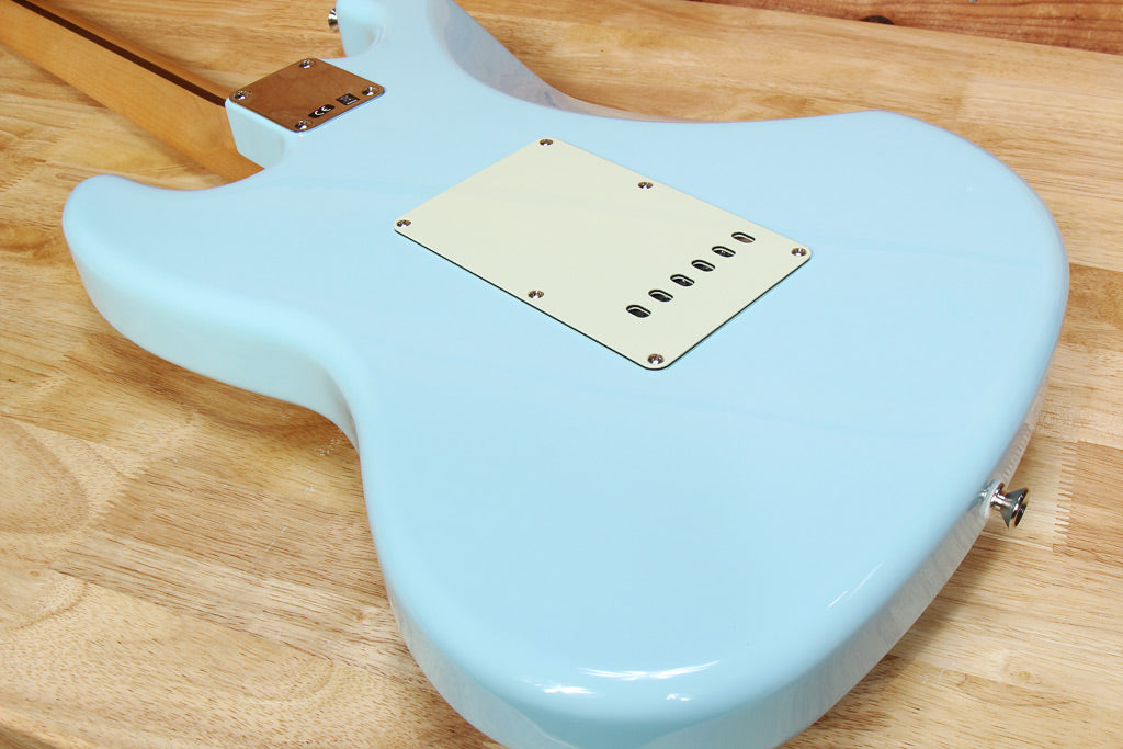Fender 2019 Sixty-Six Alternate Reality Daphne Blue Mint! Offset Guitar 05591