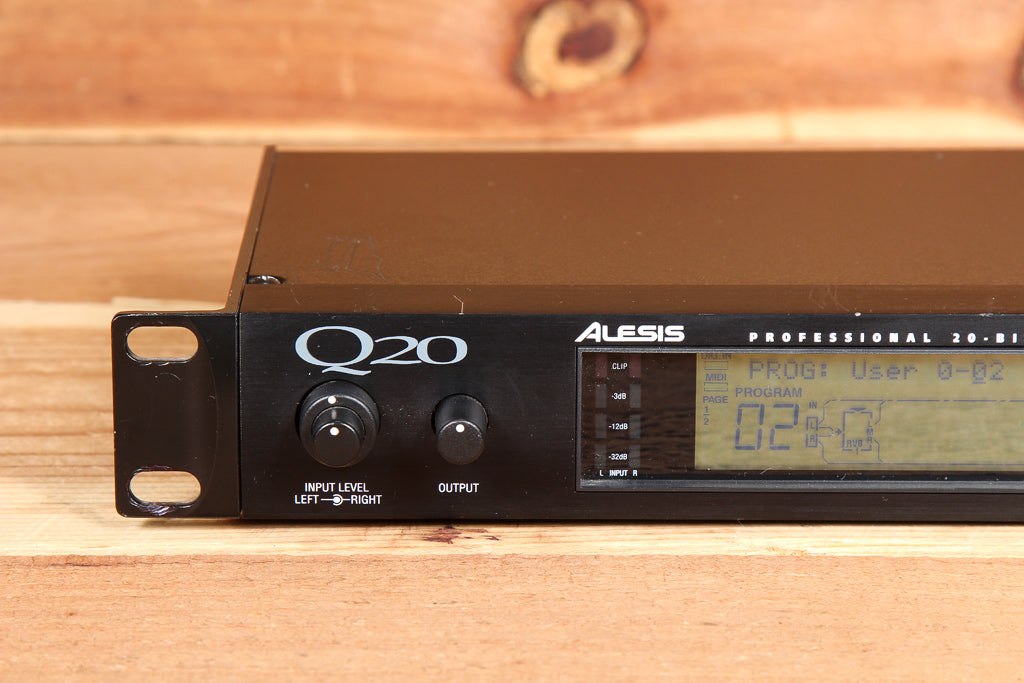 ALESIS Q20 Vintage Multi-Effect Rack Unit Reverb Delay Chorus Digital i/o 11119