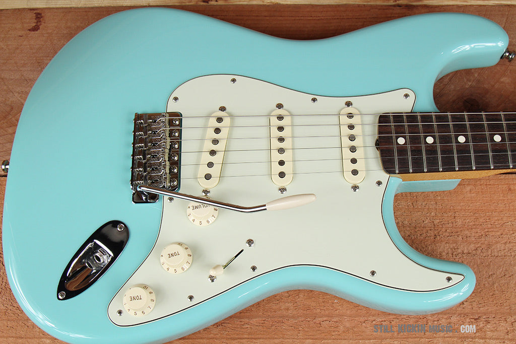 FENDER 60s Reissue Stratocaster RARE Cerulean Blue! 2015 Special Ed Clean! 1385