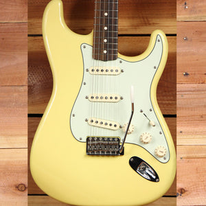 FENDER Rare Mint Canary CLASSIC SERIES FSR 60s STRATOCASTER Yellow Strat 4964