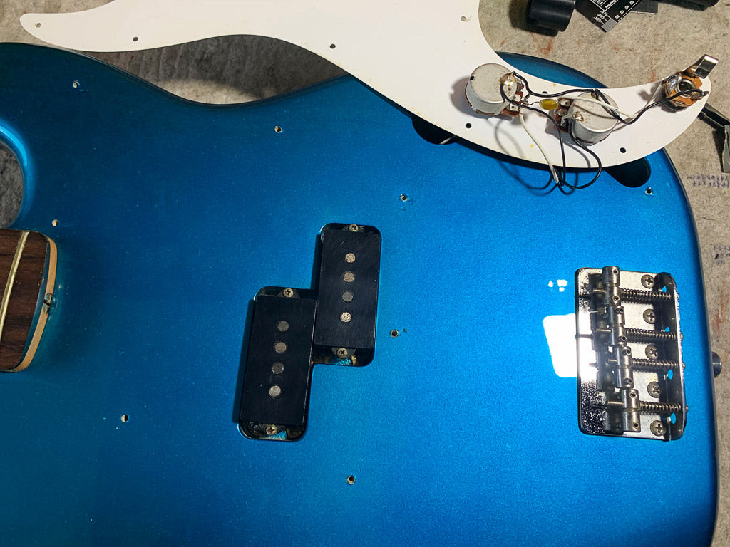 Fender 1984-87 Japan Precision Bass E Serial PB-562 Lake Place Blue! MIJ P 26393