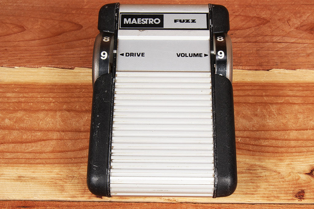 VINTAGE 70s MAESTRO MFZ-1 FUZZ EFFECT PEDAL Clean w/ Rare Battery Cover!!!! 11417