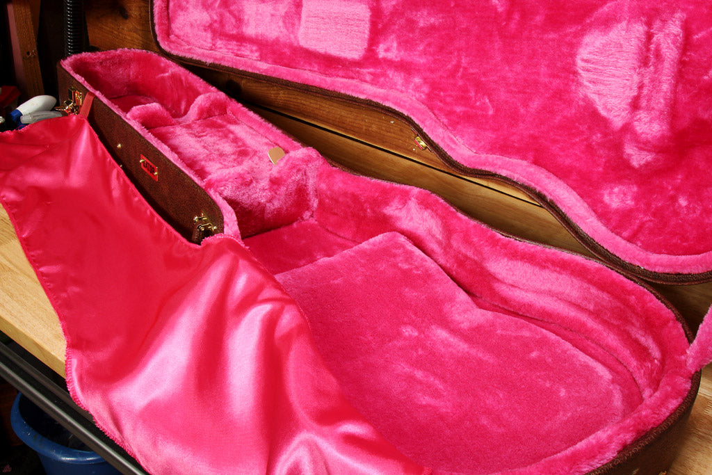 Gator Les Paul Hard Shell Guitar CASE w/ Pink Shroud